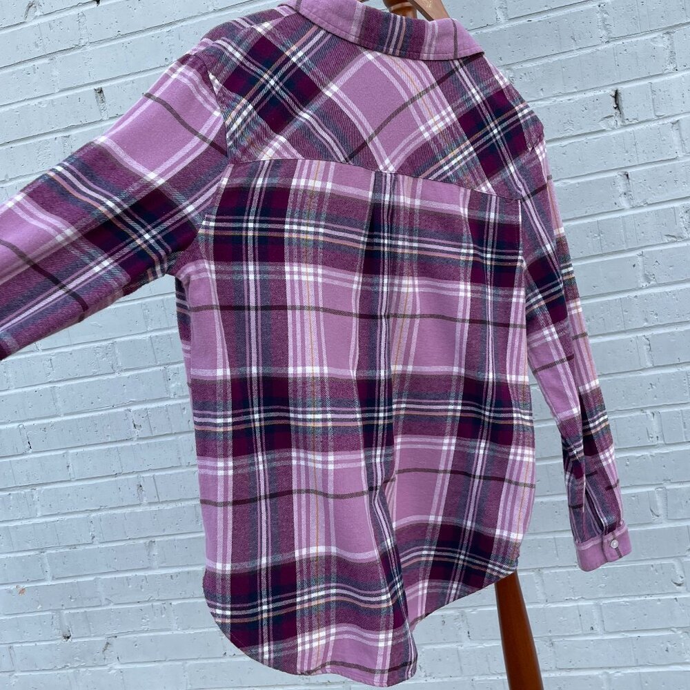 Women's GAP Medium Purple Plaid Long Sleeve Button Down Flannel Shirt - Picture 11 of 16
